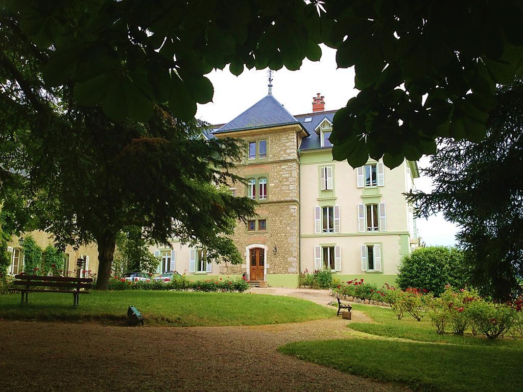 Chateau Des Comtes De Challes Exterior foto